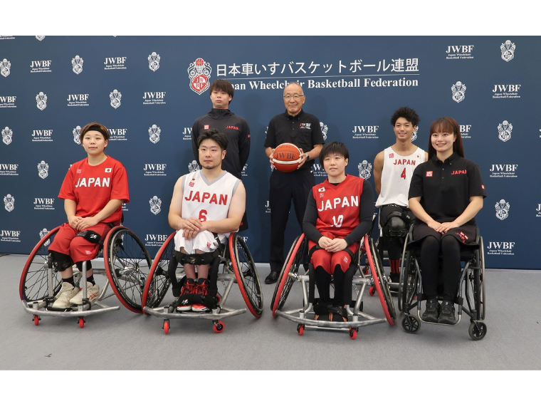 ユニクロ、日本車いすバスケ連盟とパートナーシップ ユニフォームを提供