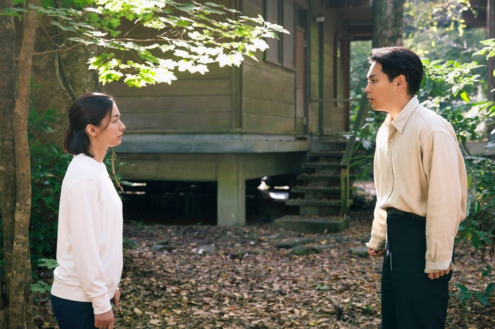 尾野真千子、柳楽優弥「ライオンの隠れ家」第8話(C)TBS