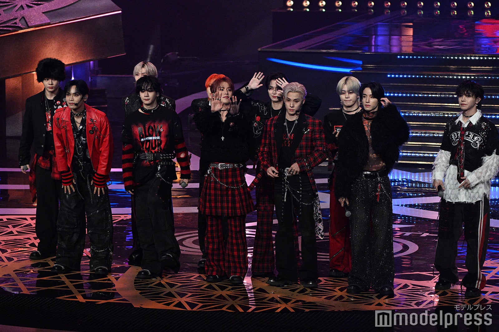 JO1（C）モデルプレス