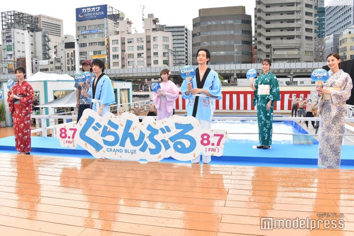 小倉優香、英勉監督、犬飼貴丈、与田祐希、竜星涼、石川恋、朝比奈彩(C)モデルプレス