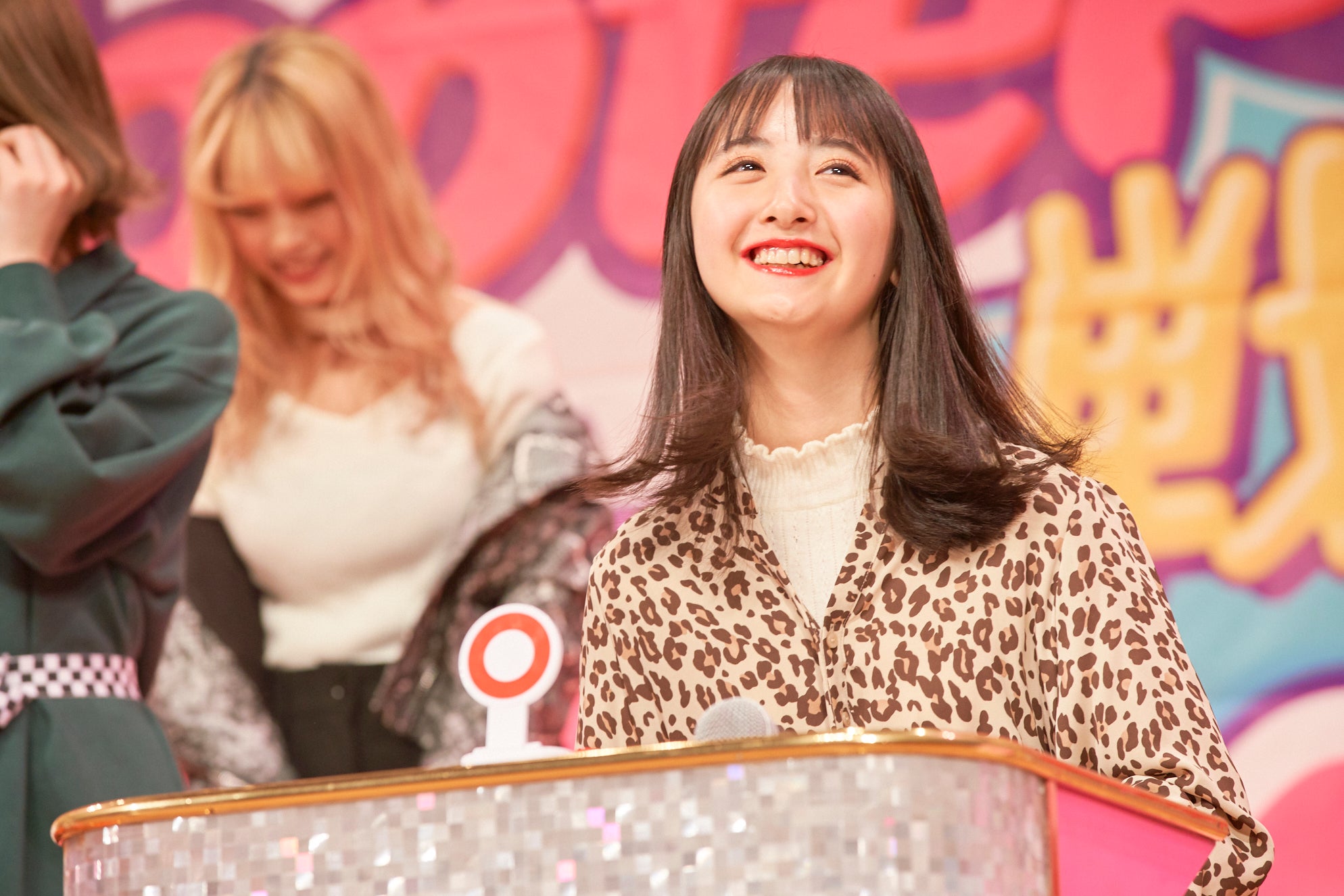 らいりー／「Popteenカバーガール戦争」（C）AbemaTV