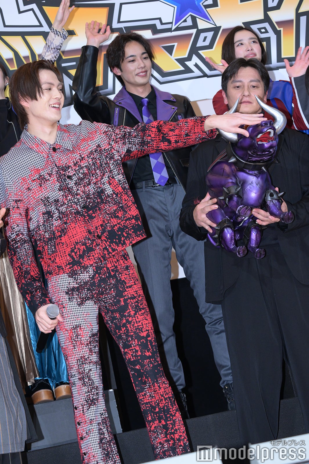 簡秀吉、本宮泰風（C）モデルプレス