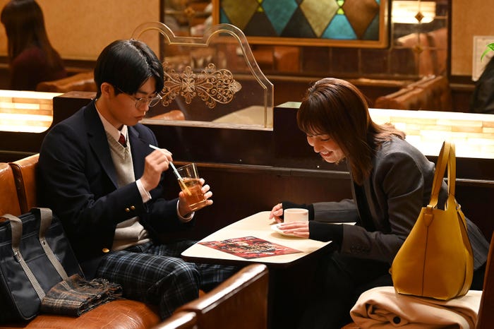 (左から)木全翔也、矢田亜希子 (C)ytv