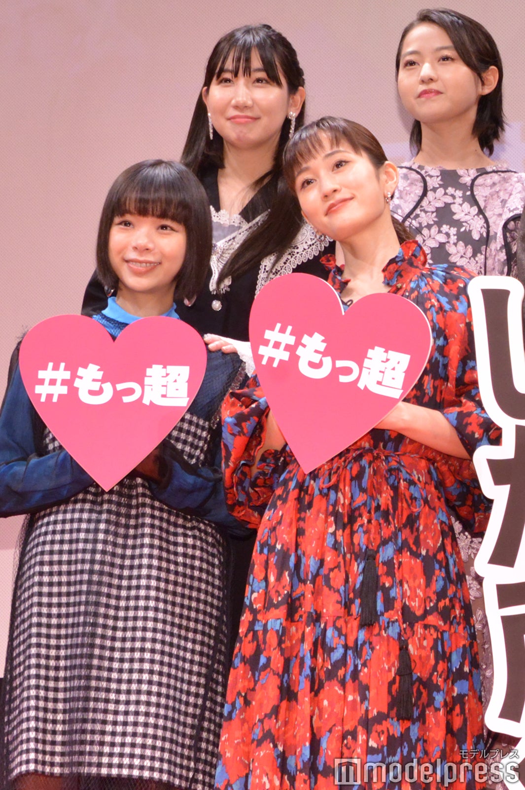 （上段左から）根本宗子、伊藤万理華（下段左から）趣里、前田敦子 （C）モデルプレス