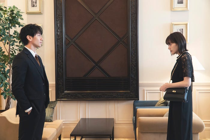 大貫勇輔、松井愛莉「子宮恋愛」第1話(C)ytv