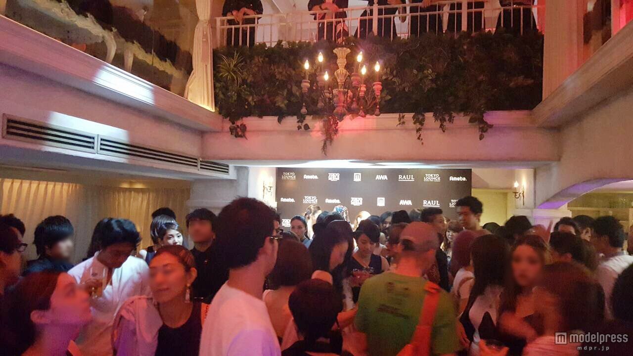 ダンスフロアの様子