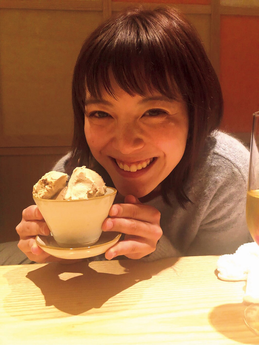 三谷紬アナ／写真提供：三谷紬アナ、テレビ朝日（テレビ朝日公式YouTube「動画、はじめてみました」より）