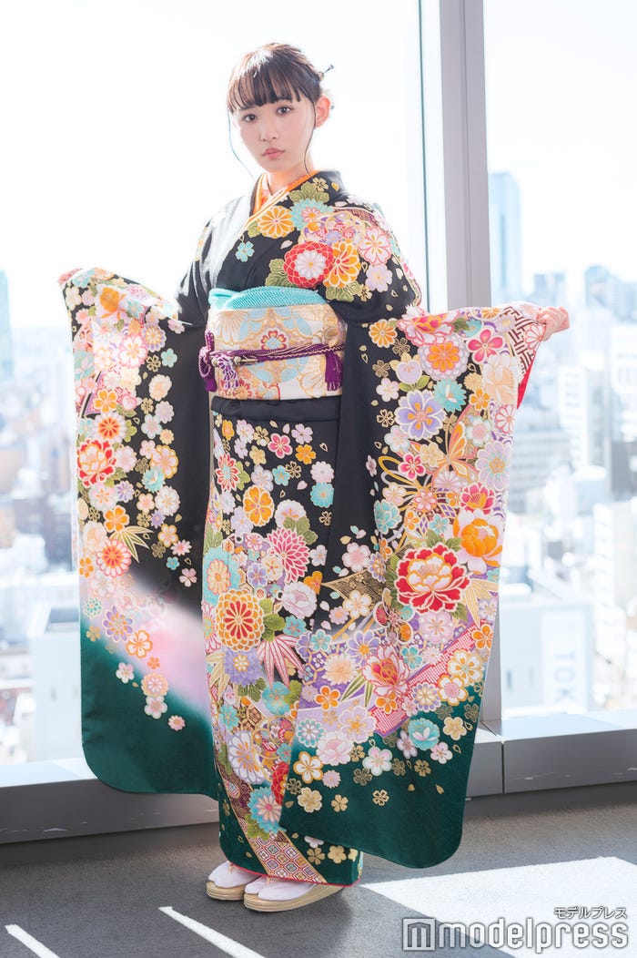 浅川梨奈(C)モデルプレス