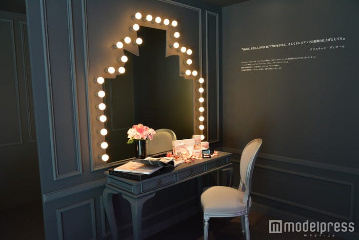 (C)モデルプレス