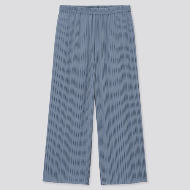 ブルーのプリーツスカートパンツ
