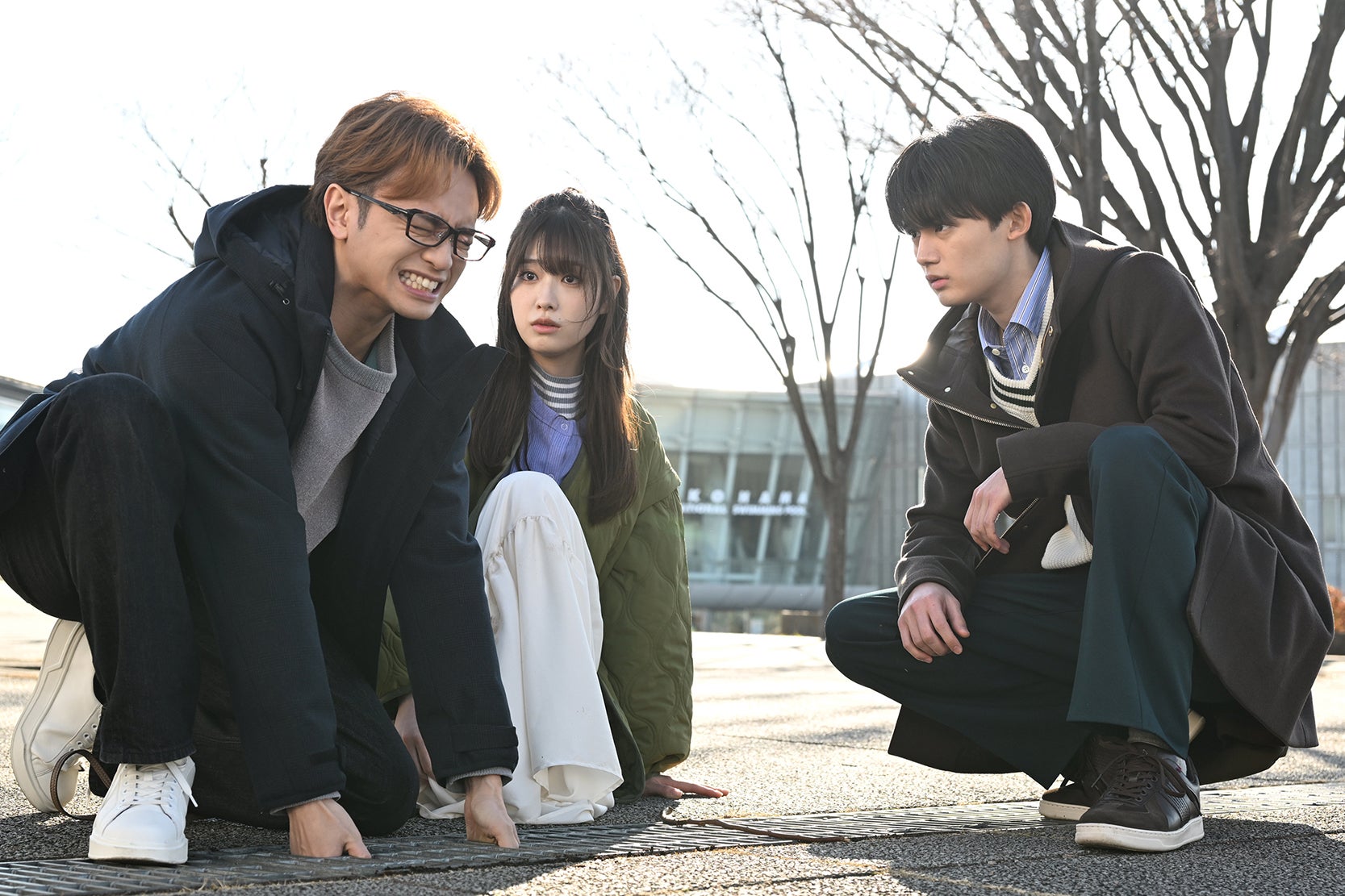 リビングの松永さん」中島健人＆向井康二の“大胆”膝枕シーンに