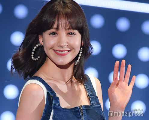 トリンドル玲奈、爽やかデニムコーデが似合いすぎ ほんのりSEXYな夏コーデ<TGC2019S/S>