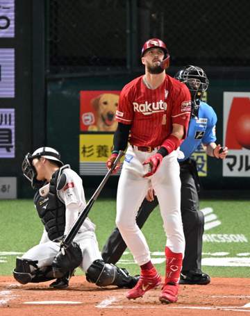 ソフトバンク・大津はソロ3発に泣く マッカスカーに2打席連続被弾 小久保監督は責めず「甘いボールじゃなかった」