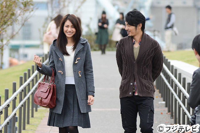 (左より)松下奈緒、平山浩行/「ディア・シスター」第6話より