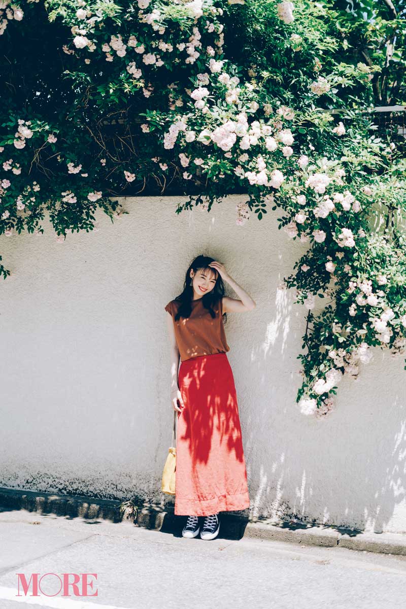 飯豊まりえ「MORE」初登場　好きな場所でロケ＆家での過ごし方…日常がチラリ