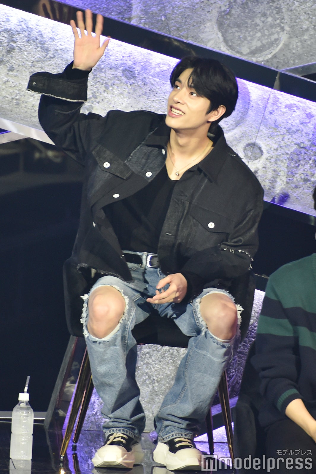 JAKE （C）モデルプレス