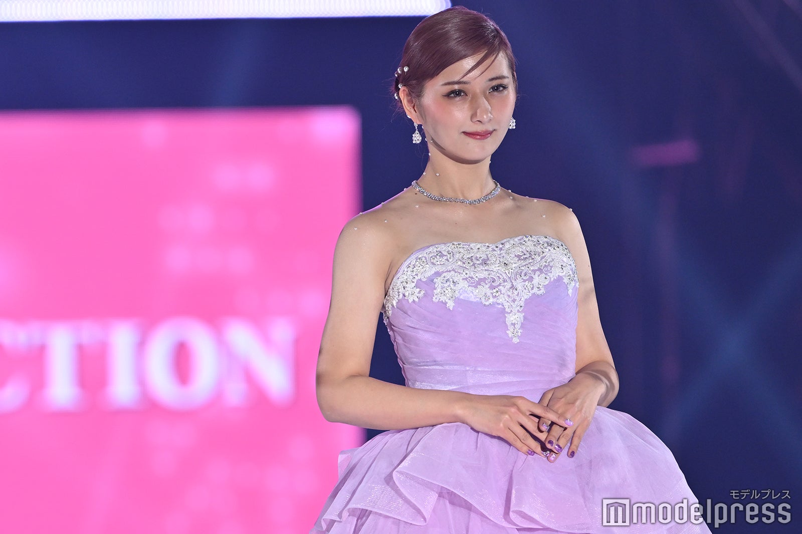 （C）モデルプレス