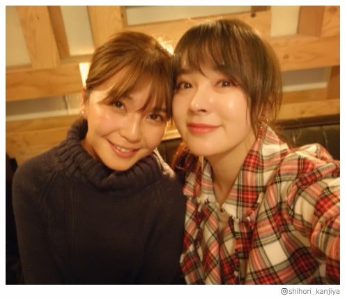 AAA宇野実彩子＆貫地谷しほり、2ショット写真に注目集まる「お肌ちゅるちゅる」「美女コンビ」