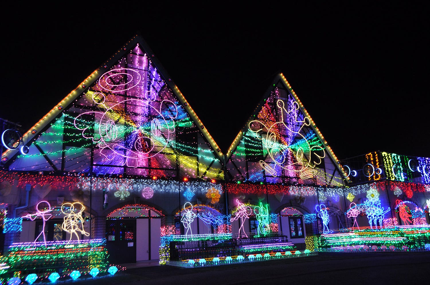 東京ドイツ村のウィンターイルミネーション 300万球が輝くおとぎ話の世界