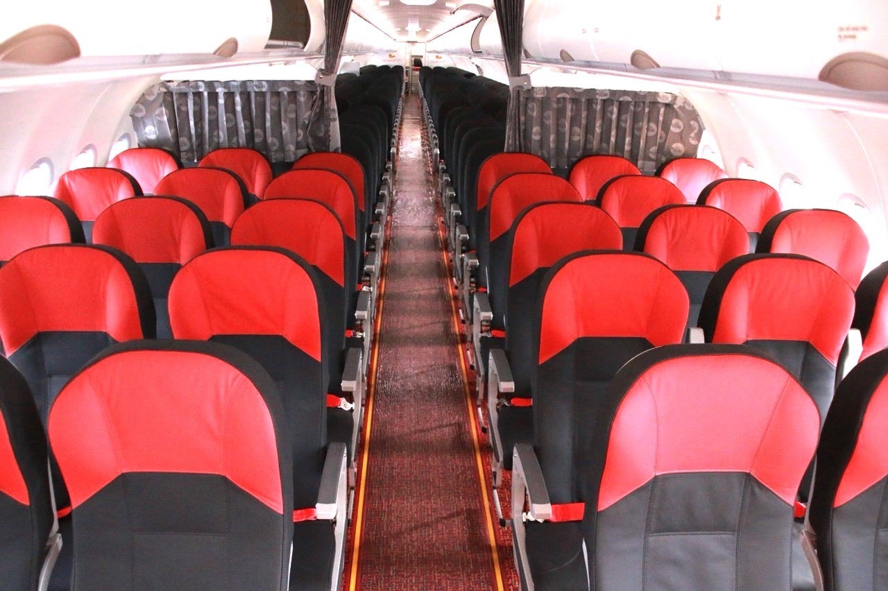 レザーシートで座り心地もよいので快適な空の旅