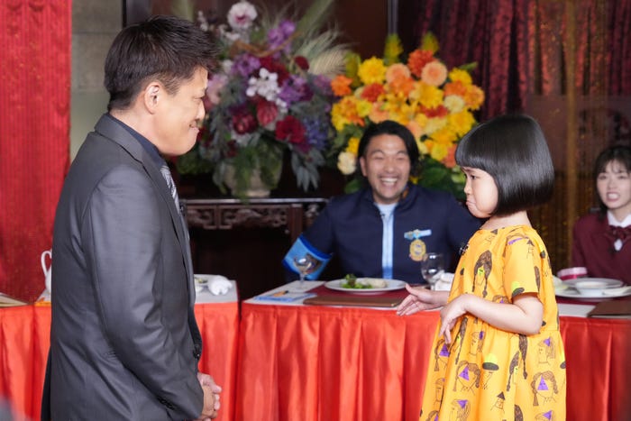 (左から)坂上忍、永尾柚乃(C)日本テレビ