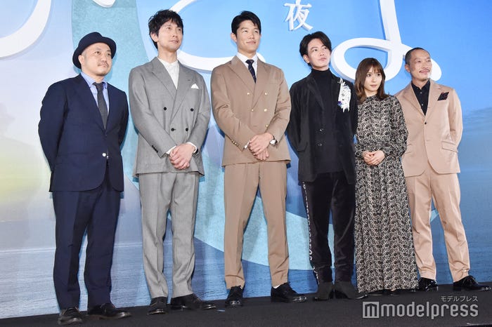 白石和彌監督、佐々木蔵之介、鈴木亮平、佐藤健、松岡茉優、音尾琢真(C)モデルプレス