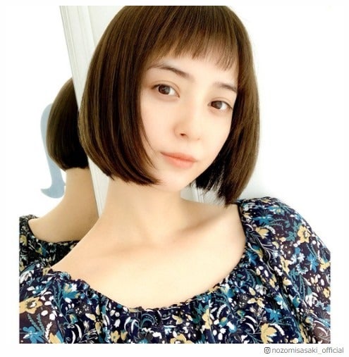 佐々木希、オン眉前髪にイメチェン「かわいすぎ」「似合ってる」と絶賛の声