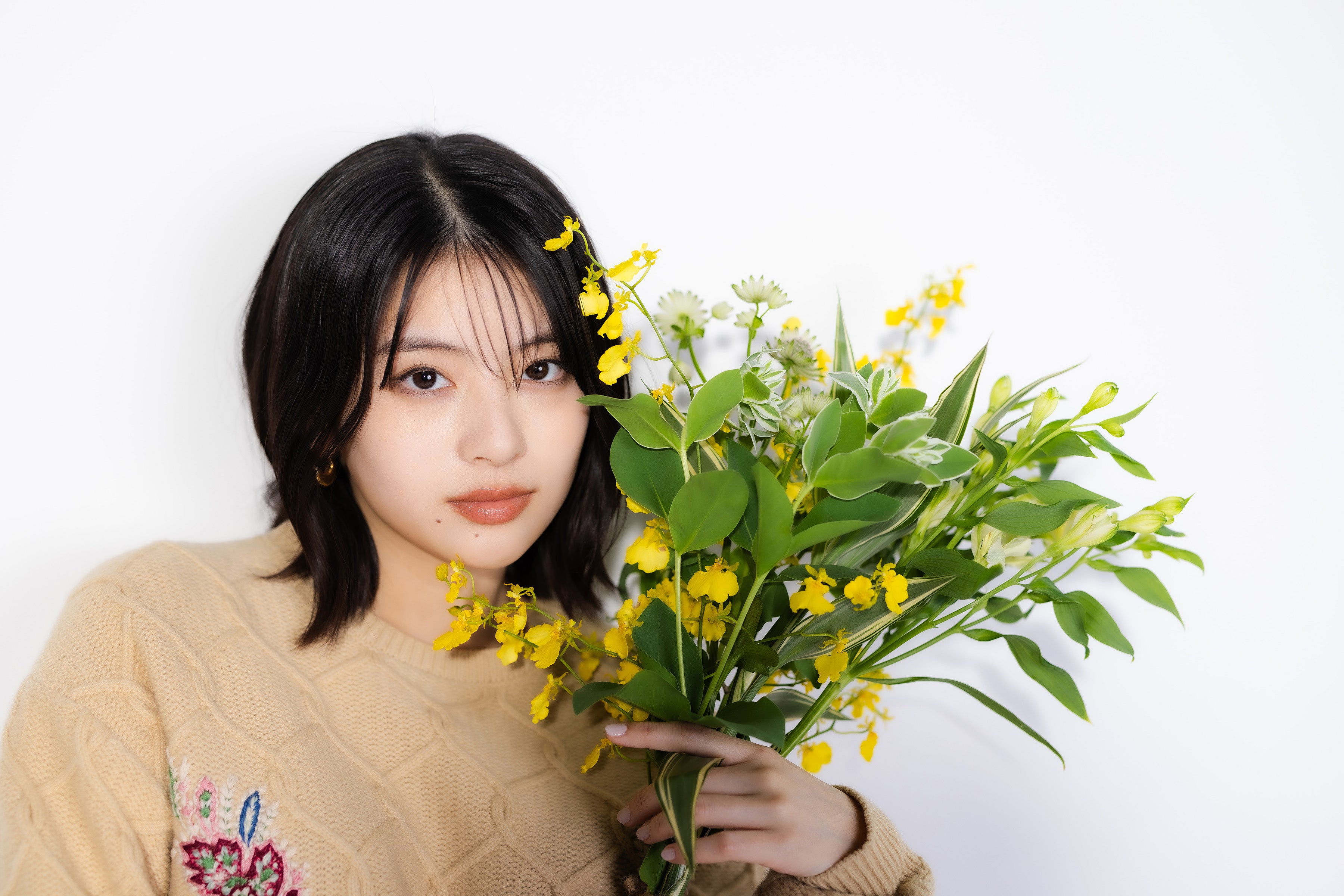 出口夏希「モデルプレスカウントダウンマガジン vol.12」（東京ニュース通信社刊）写真：野間憲治