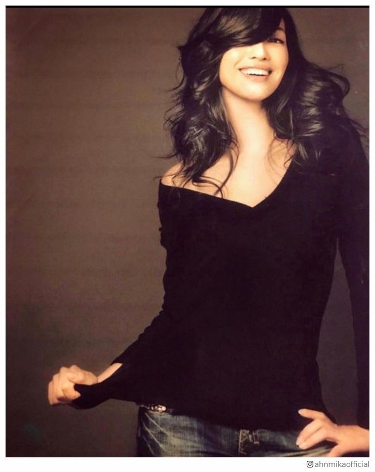 アンミカ、誕生日に過去写真＆幼少期ショット公開で反響「カッコよすぎる」「スタイル良すぎ」
