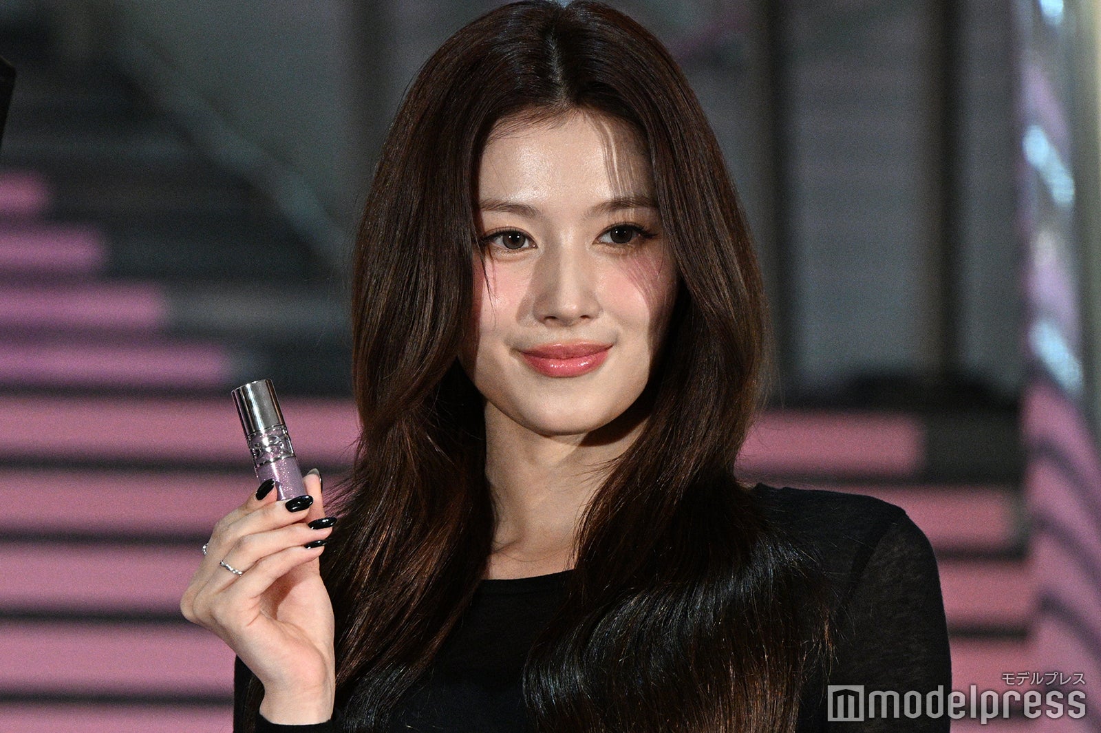 サナ（C）モデルプレス