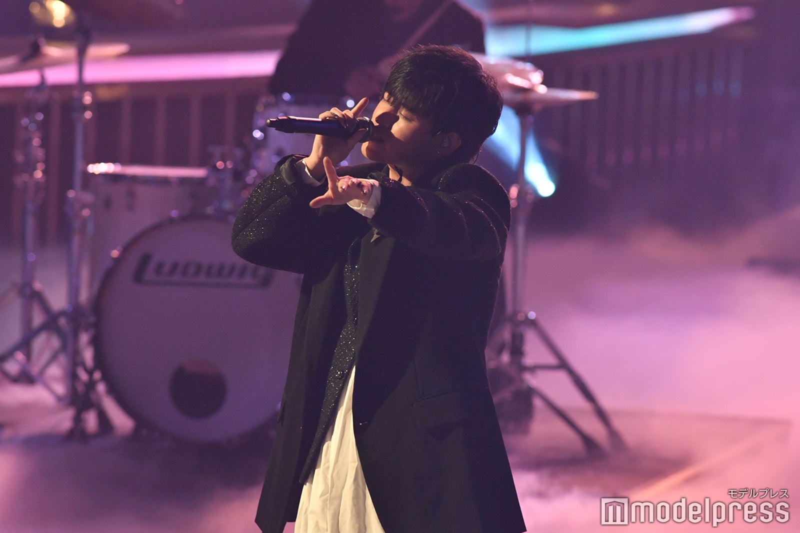 （C）モデルプレス