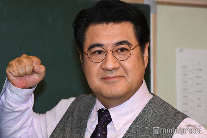 小手伸也(C)モデルプレス