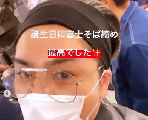 三代目JSB登坂広臣、誕生日の“富士そば自撮り”に反響