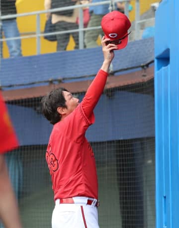 広島・新井監督 ターノック「真っすぐに力があるし、角度もある」2桁安打「すごくいいものを見せてくれています」【一問一答】