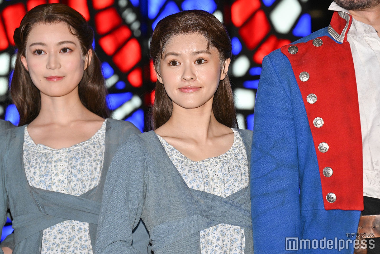 生田絵梨花、昆夏美（C）モデルプレス