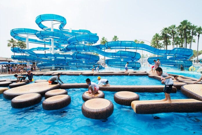 子どもたちに人気の「ぴょん・ぴょん・ドボン!」【制限】5~35歳&体重65kg以下