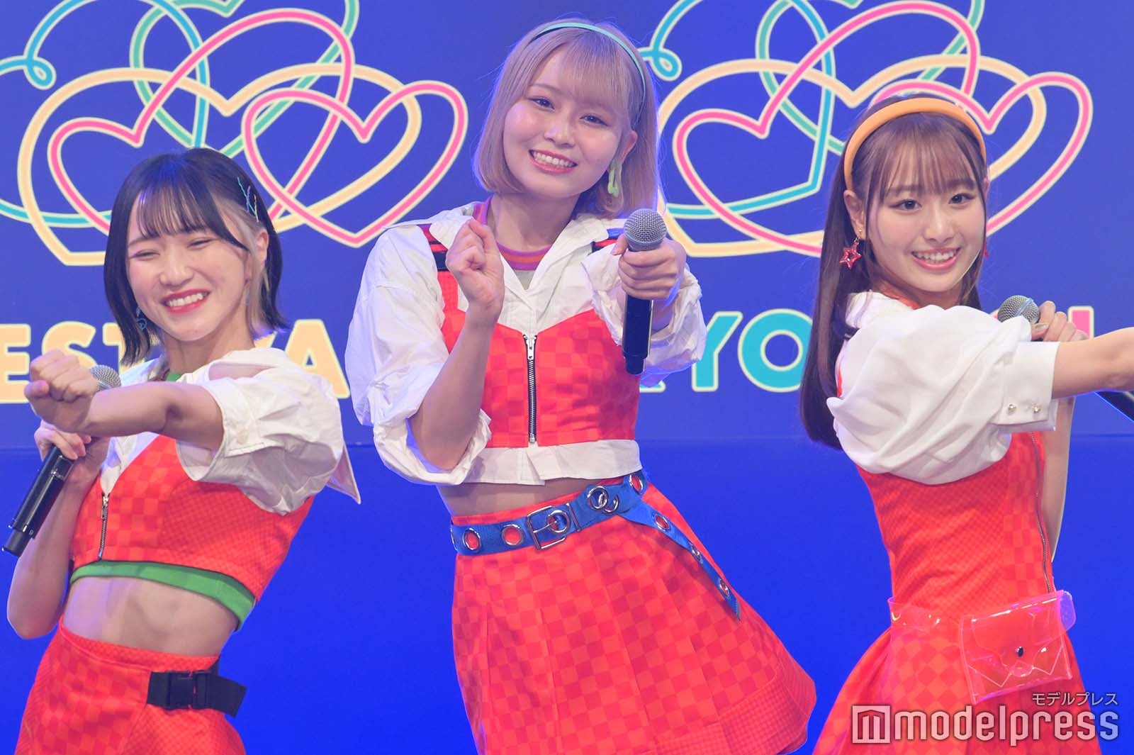 =LOVE （C）モデルプレス