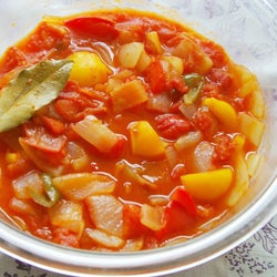 電子レンジで超簡単!糖質オフな野菜たっぷりラタトゥイユですっきりお腹に♪