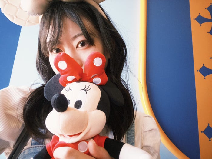 真帆「念願の初1人ディズニー」(提供写真)