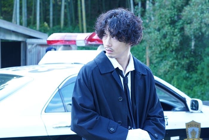 賀来賢人/「ニッポンノワール―刑事Yの反乱―」第1話より(C)日本テレビ