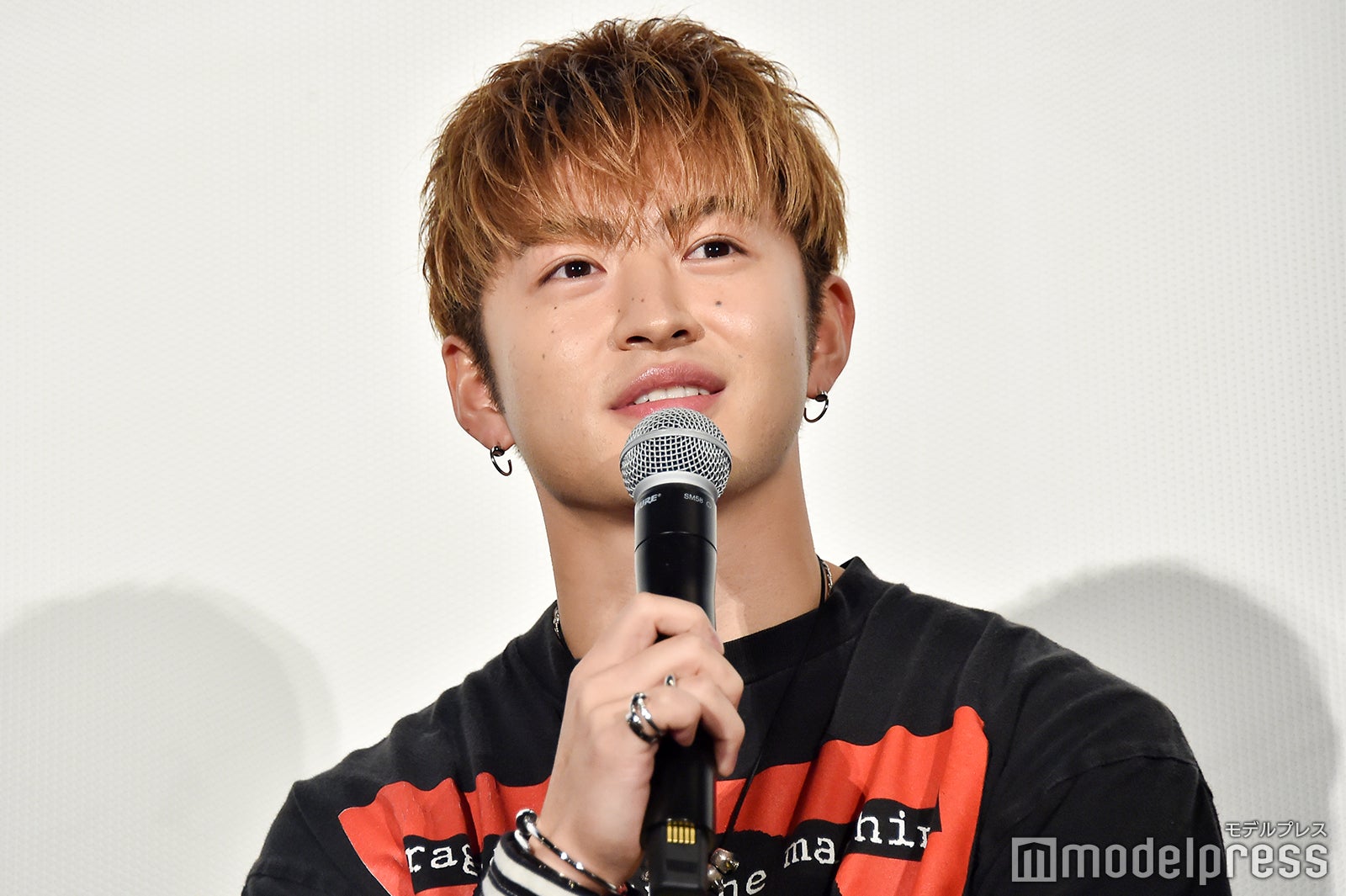 佐野玲於（C）モデルプレス