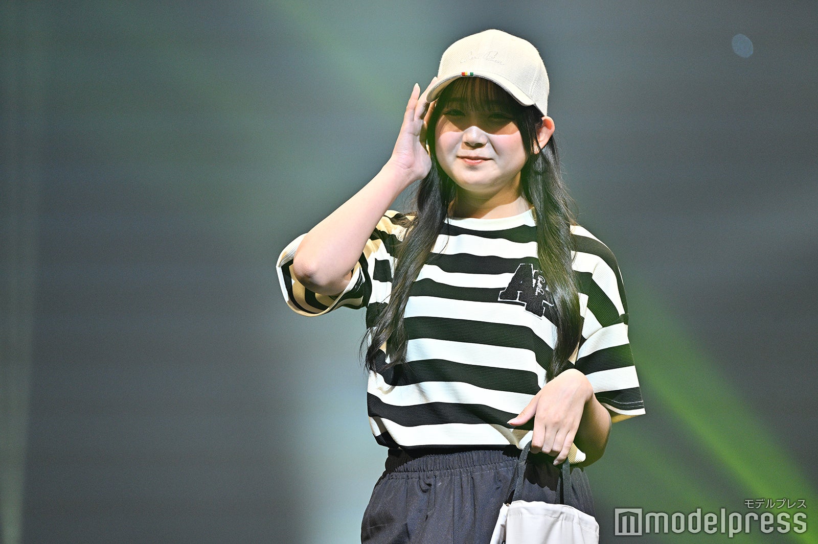 （C）モデルプレス