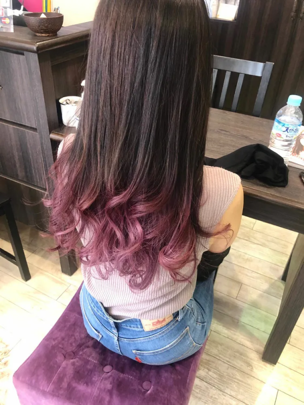 黒髪ベース 毛先カラー特集 大人女子におすすめの派手すぎない綺麗な色味をご紹介 モデルプレス