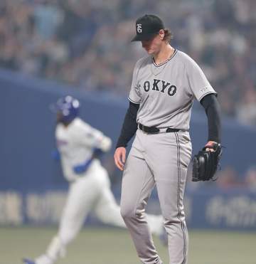 「バンテリンドーム曇ってね？画面真っ白」「霧出てるの？」 中日－巨人戦のもやがかかったような中継映像にSNS反響 試合前セレモニーの演出の影響か