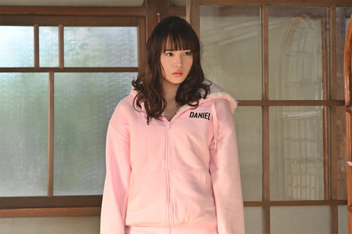 浅川梨奈(提供写真)