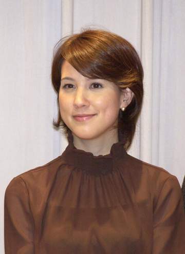 俳優と結婚→フジ退社の人気アナ 3児ママ49歳の現在も変わらぬエクボ美貌 元フジ後輩アナと久々再会＆仕事で共演「キラキラしてました」