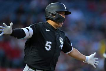 村上宗隆が14号含む3安打で快勝に貢献！ホ軍は首位と0.5G差肉薄 弱小球団が急成長 ジャッジに並ぶMLBキングタイ サイクル王手の大暴れ