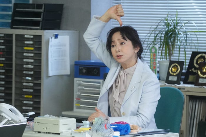 斉藤由貴「夫婦別姓刑事」第1話(C)フジテレビ