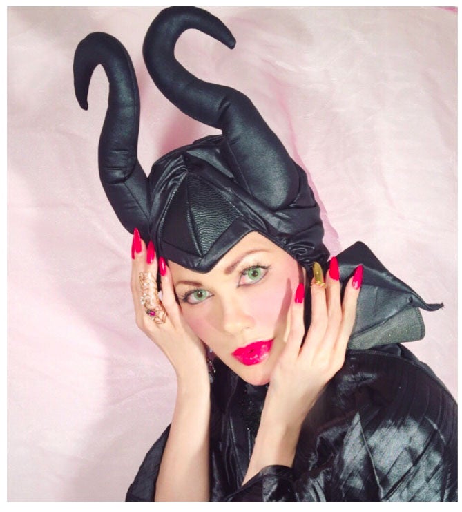 マレフィセントに扮した叶恭子／叶姉妹オフィシャルブログ-Ameba