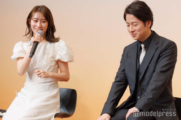 桜井玲香、村井良大(C)モデルプレス